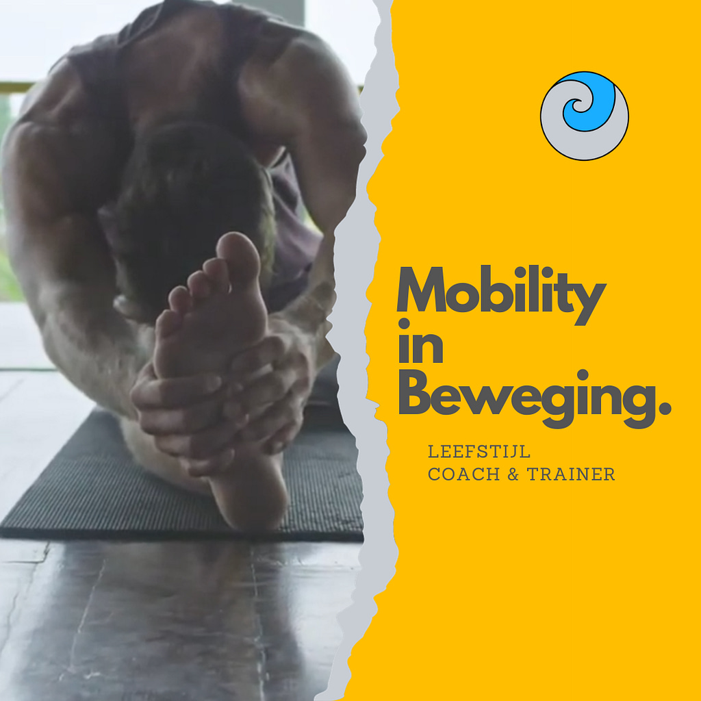 Mobility in beweging, man die mobilty oefening doet